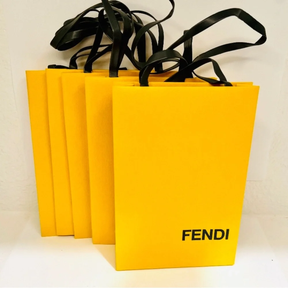 New Men’s Fendi Black Leather Bi-Fold Wallet